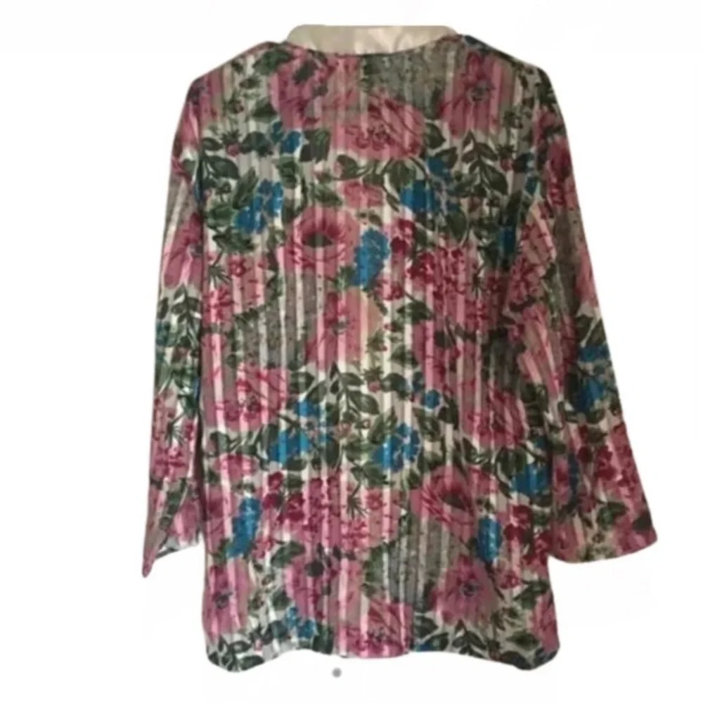 Vintage Victoria’s Secret gold label floral mini kimono size small romantic